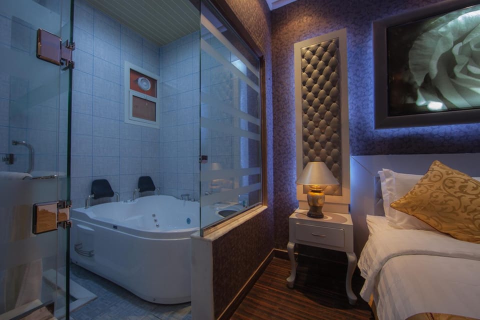 Bathroom, Bedroom