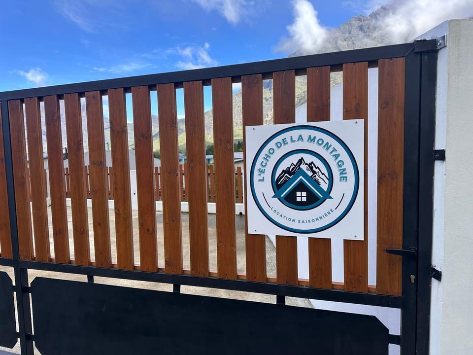 Property logo or sign