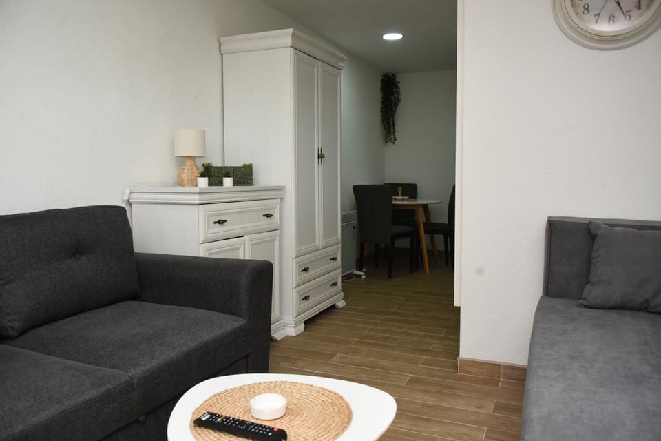 Bed, Living room, Seating area, wardrobe