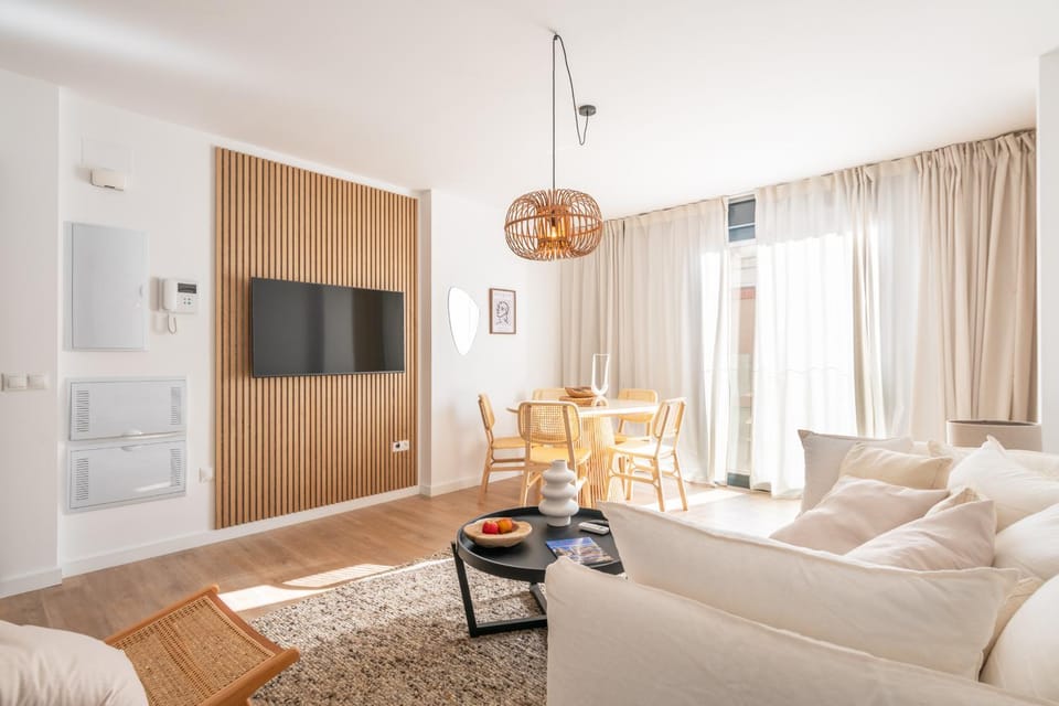TV and multimedia, Living room, Dining area