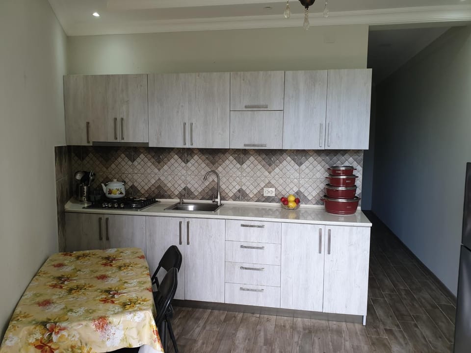 Kitchen or kitchenette, Communal kitchen
