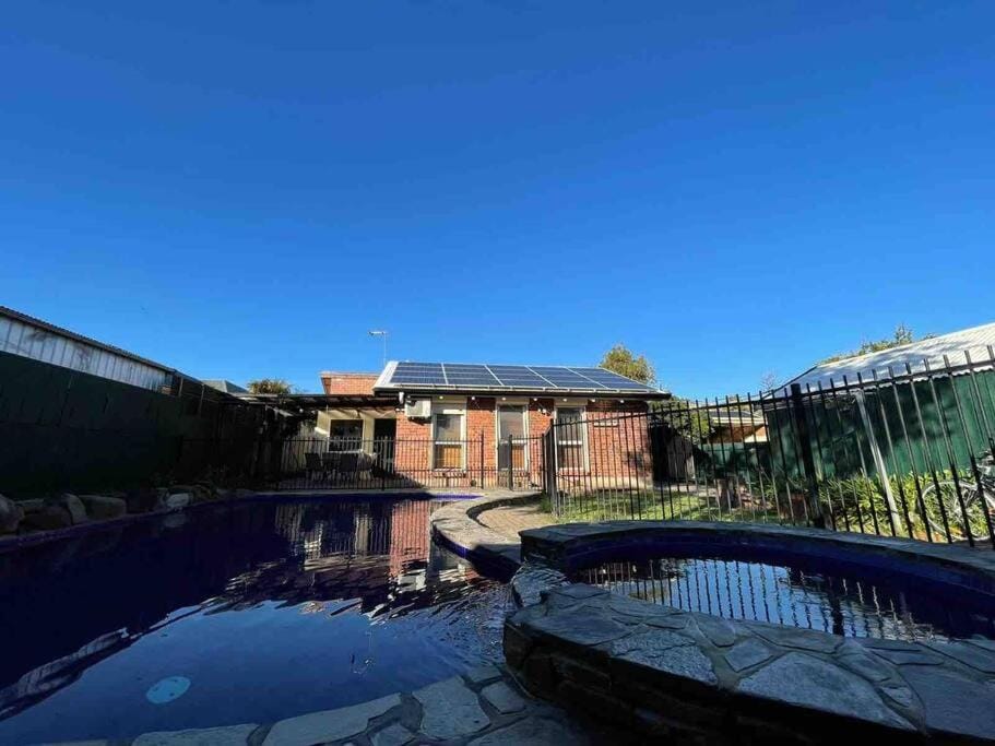 Group house with views of the salt pool and spa Apartment in Adelaide