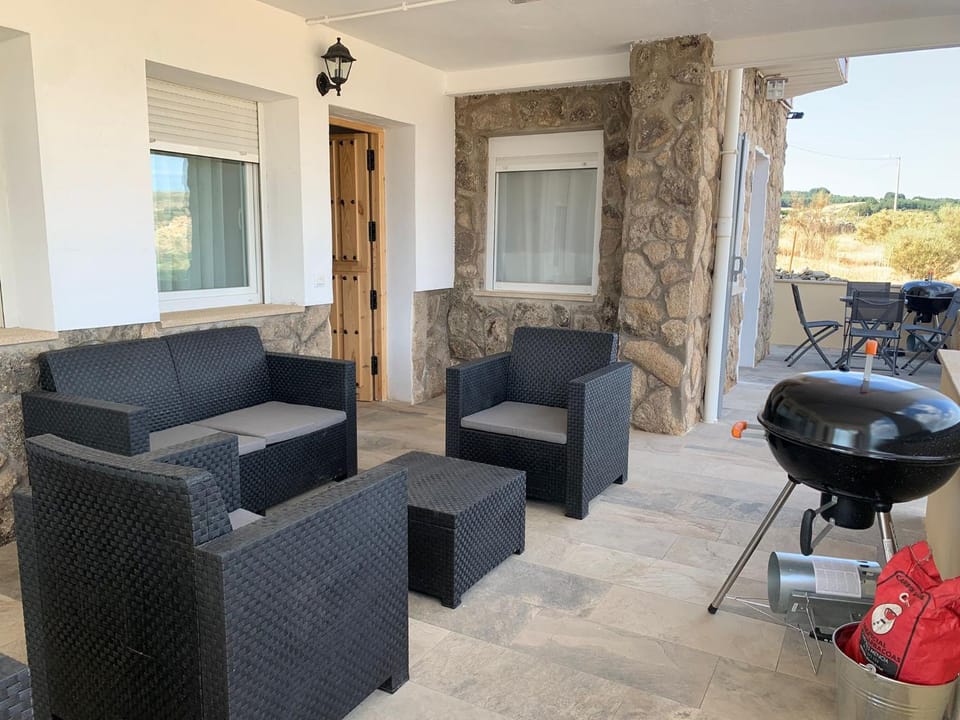 BBQ facilities, Balcony/Terrace