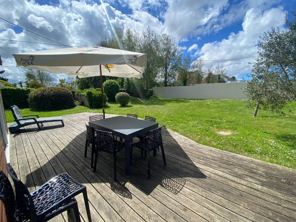 CARANTEC FAMILY HOME WITH GARDEN 6 persons House in Finistere