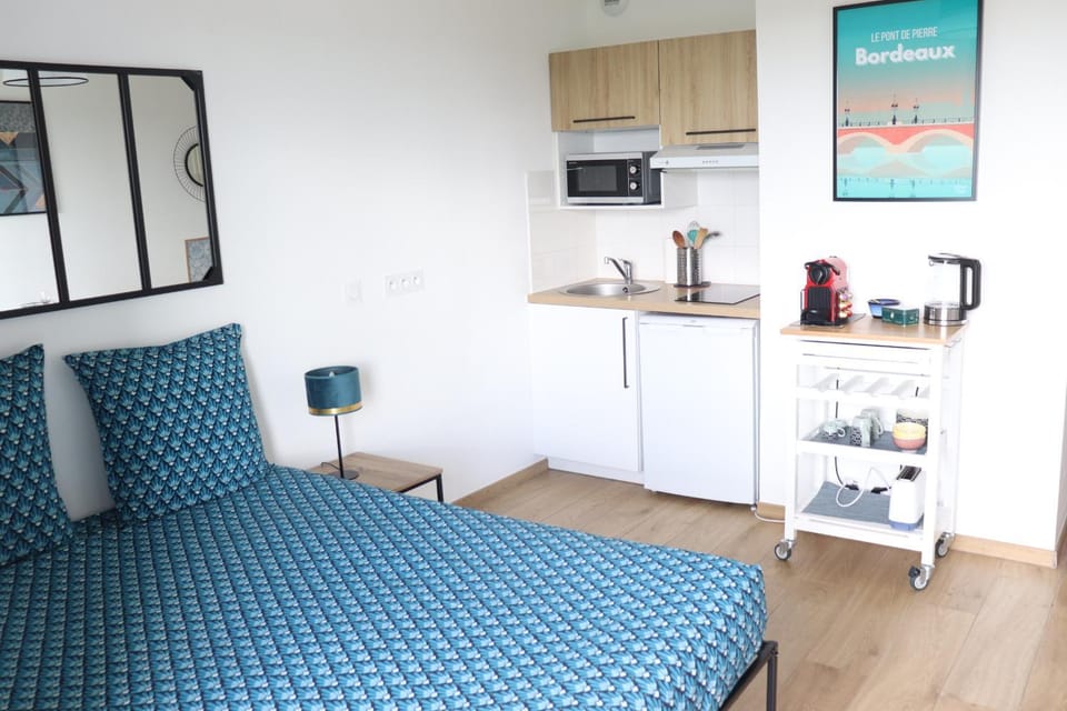Le panoramique - Parking, Tram A, Netflix Apartment in Nouvelle-Aquitaine