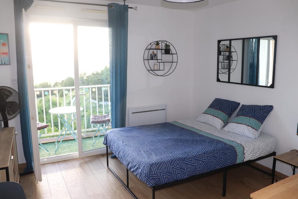 Le panoramique - Parking, Tram A, Netflix Apartment in Nouvelle-Aquitaine