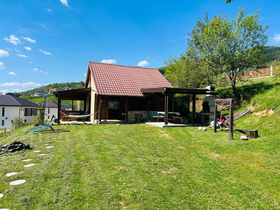 Log cabin Cabin in Federation of Bosnia and Herzegovina