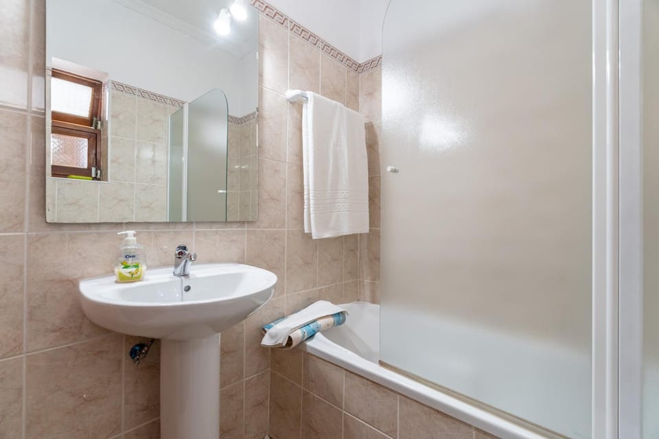 Ténis Mar E Apartment in Guia