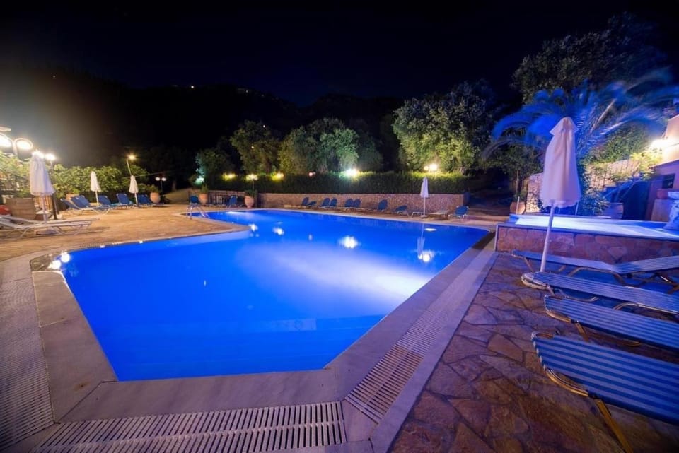 Property building, Swimming pool