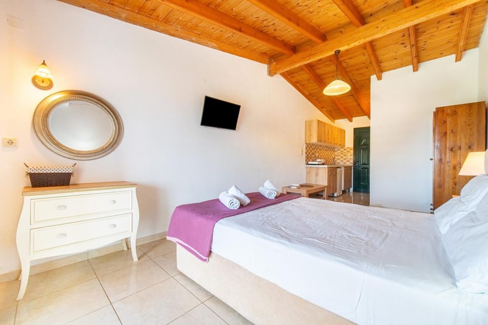 Property building, Living room, Bedroom