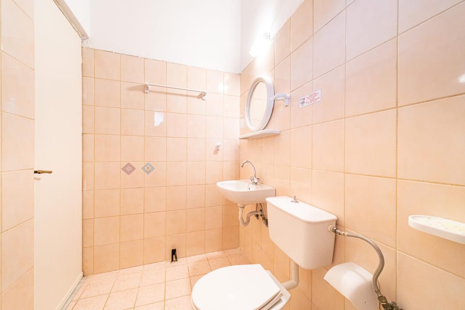 Bathroom, Living room