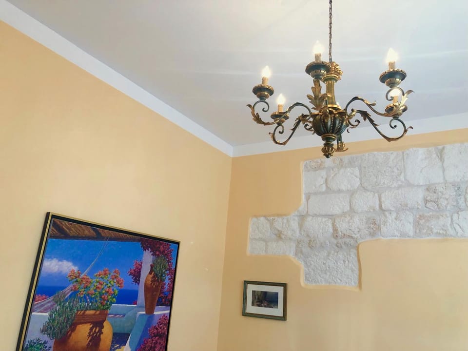 Living room, Photo of the whole room