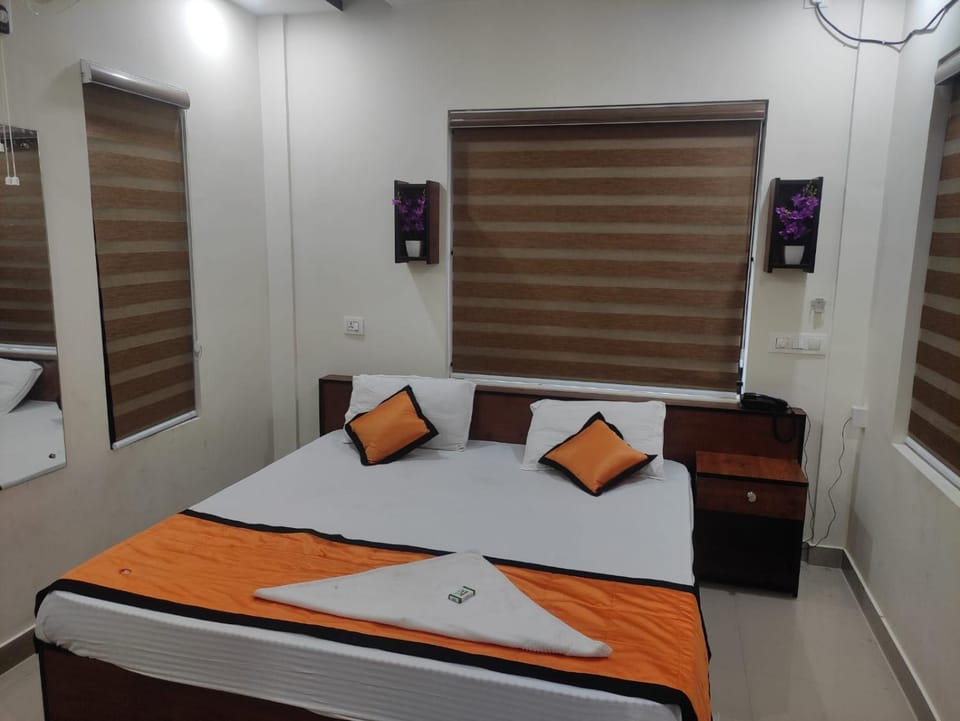 PMS Dhabi Residency Hotel in Kerala
