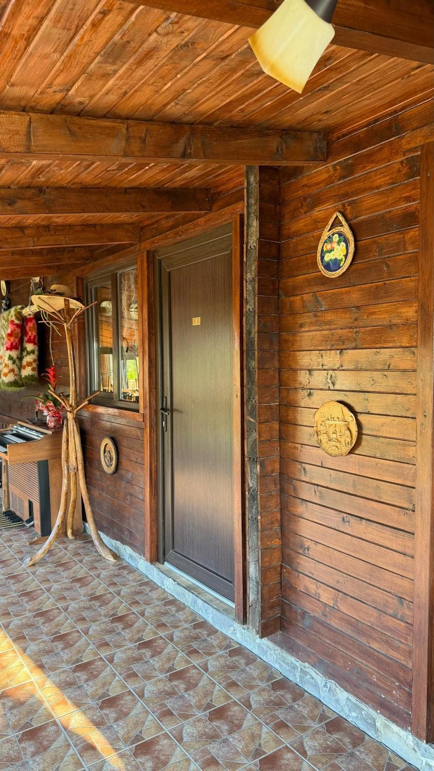 Pensiunea Lucica Nature lodge in Romania
