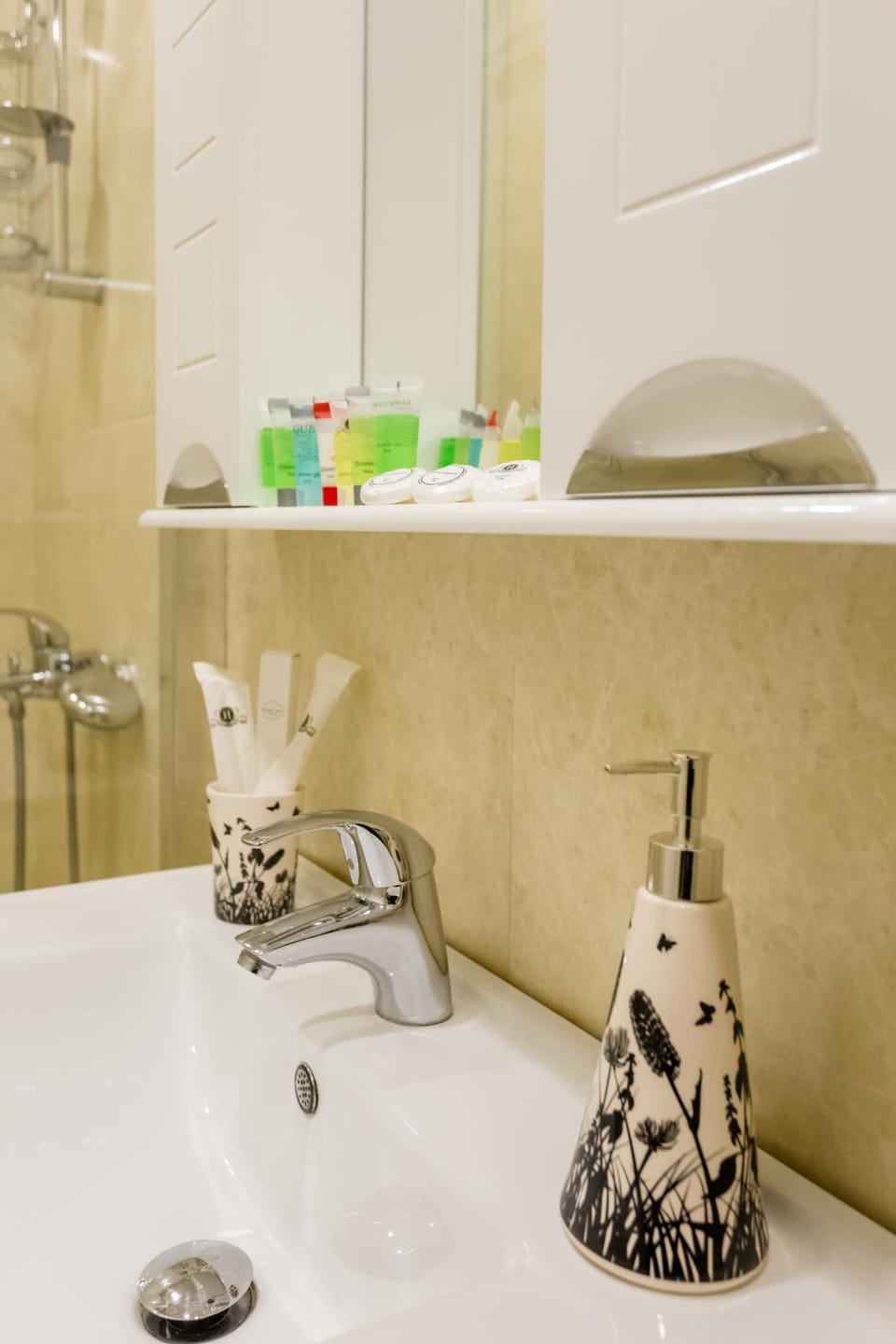 Bathroom, towels