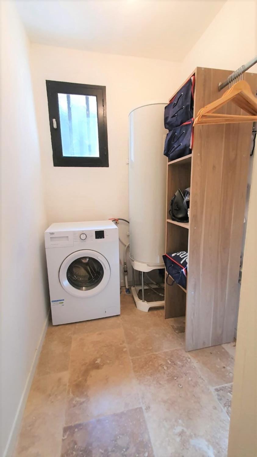 Villa CIGALONS en pleine pinède avec PISCINE Villa in French Riviera