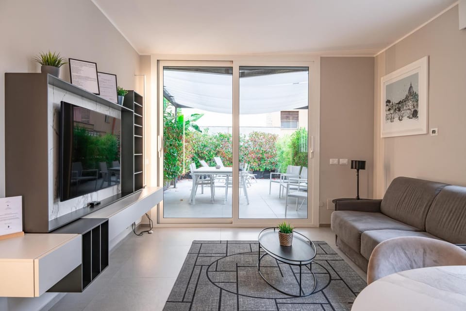 TV and multimedia, Balcony/Terrace, Living room