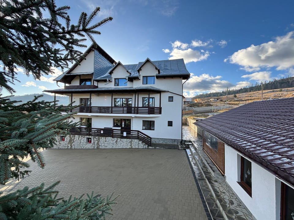 Pensiunea Solca Bed and Breakfast in Romania