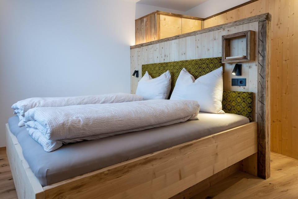 Living room, Bedroom