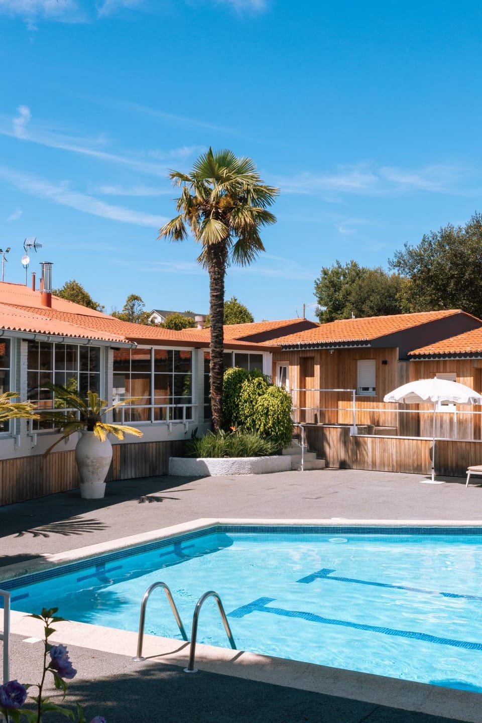 Property building, Swimming pool