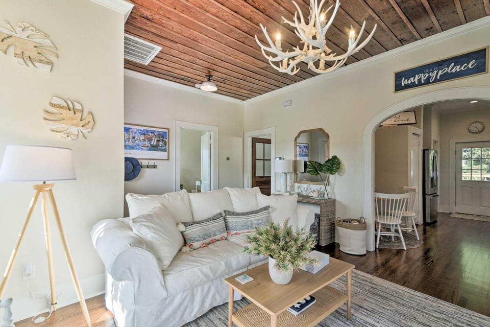 1 Mi to Gulf! Couples Retreat in Galveston House in Galveston Island