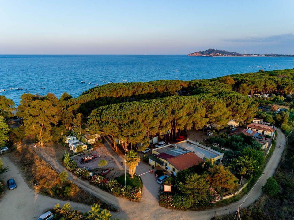 Bird's eye view, Sea view