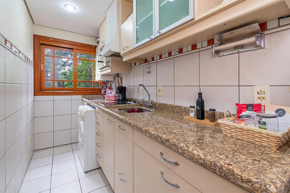 Coffee/tea facilities, Kitchen or kitchenette, minibar, pet friendly, stove, toaster