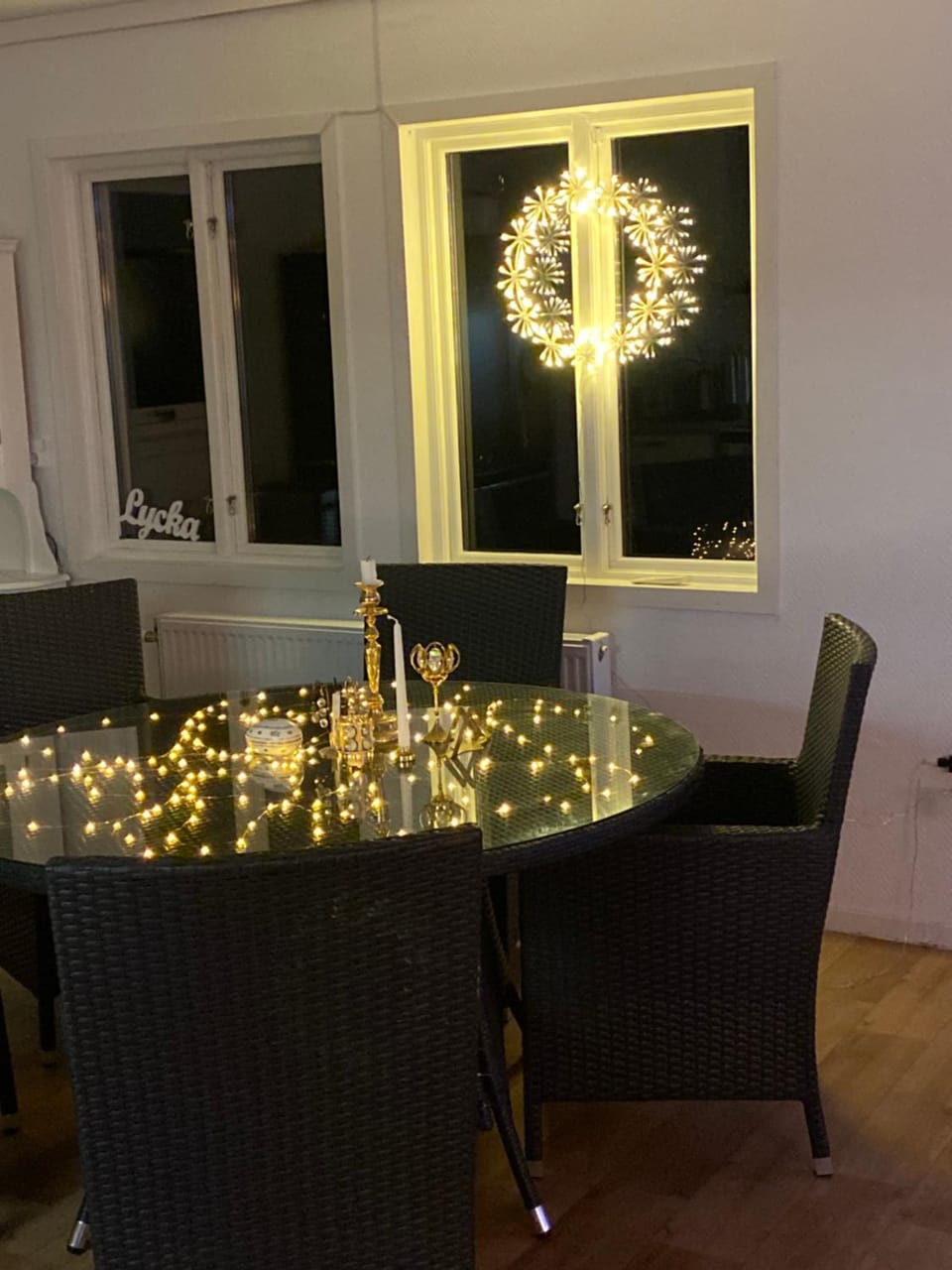 Food and drinks, Dining area