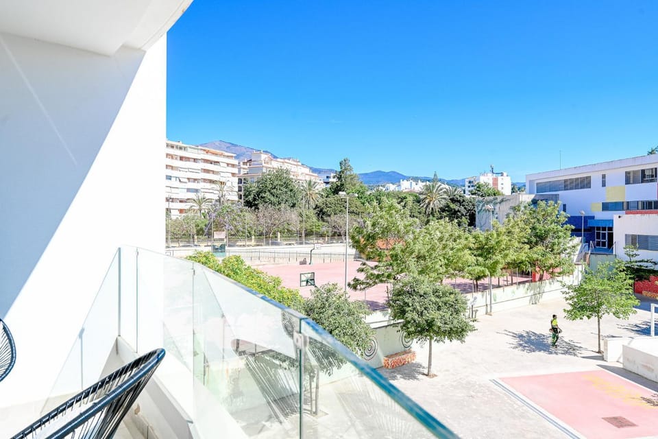 View (from property/room), City view