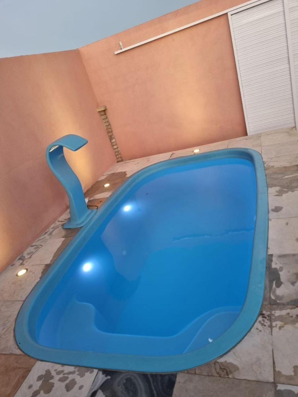 Swimming pool, Swimming pool