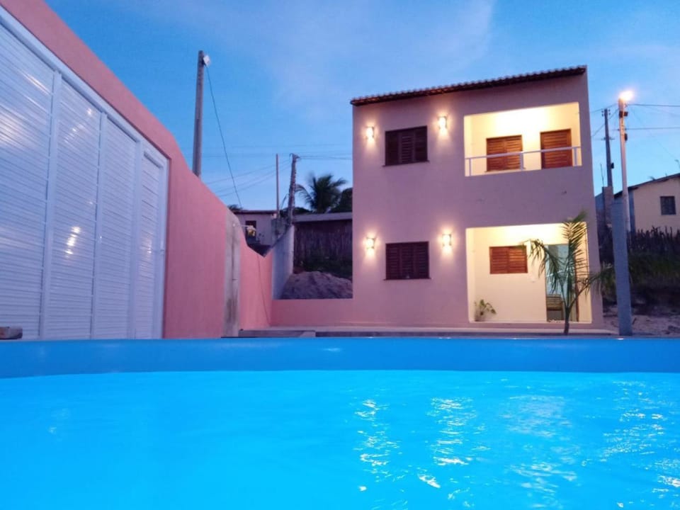 Duplex de 2 quartos com ar condicionado , piscina e estacionamento House in State of Ceará