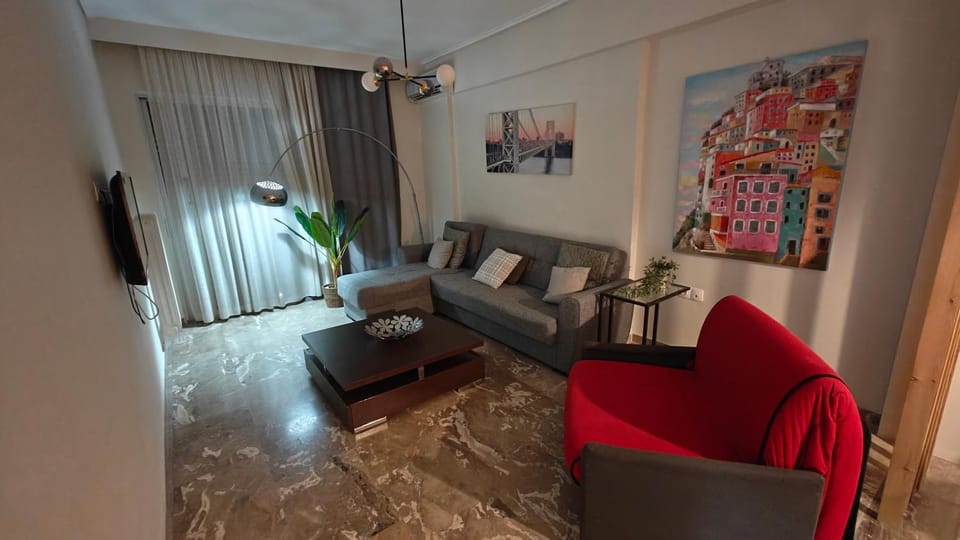 59 Apartment Central Square Kalamata & Parking Apartment in Messenia