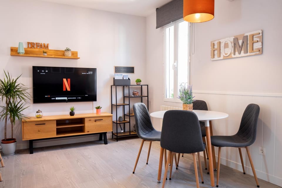 TV and multimedia, Dining area