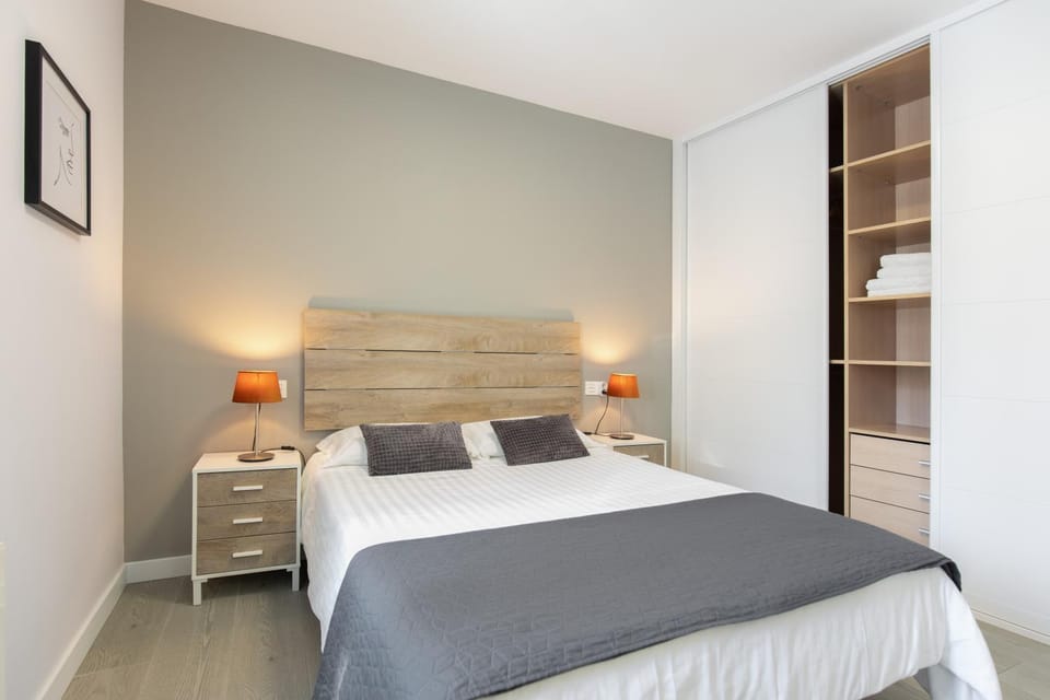 Bed, Photo of the whole room, Bedroom, storage, wardrobe
