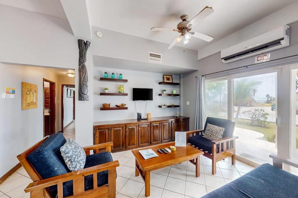 Mara Laguna D103 House in Corozal District