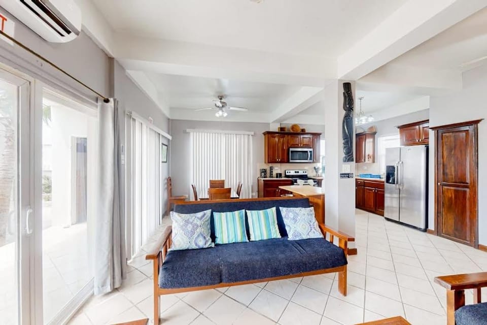 Mara Laguna D103 House in Corozal District