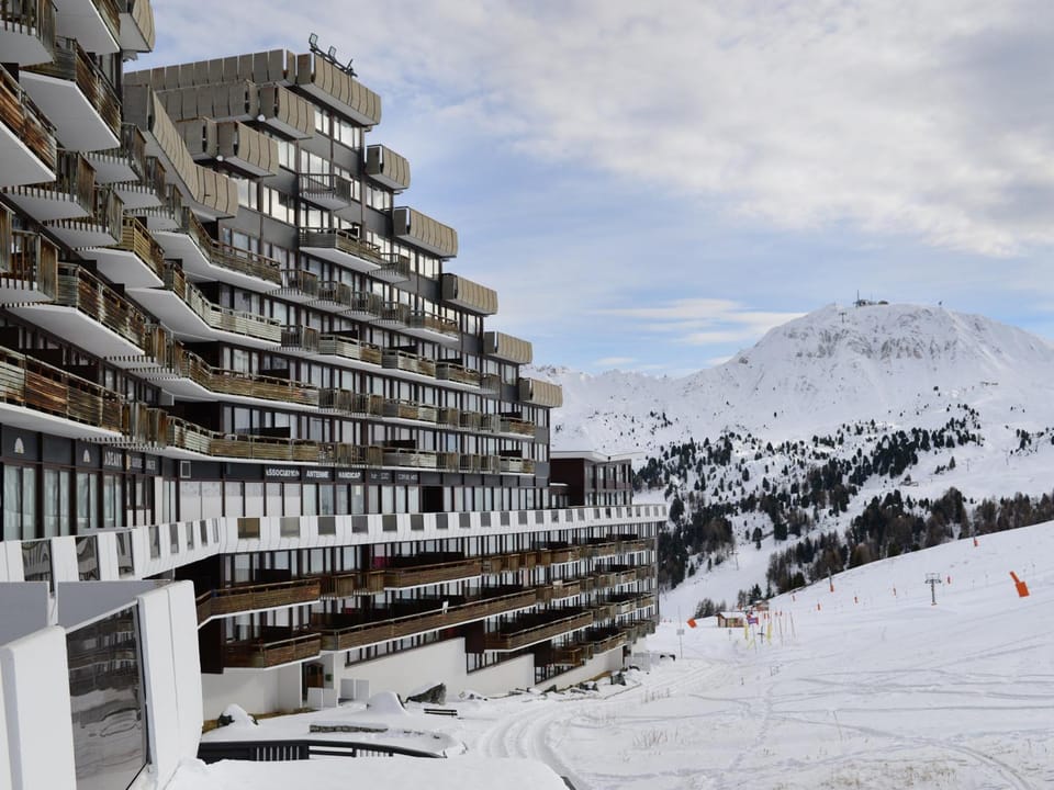 Studio Charmant Skis aux Pieds · Animaux Bienvenus Apartment in Mâcot-la-Plagne