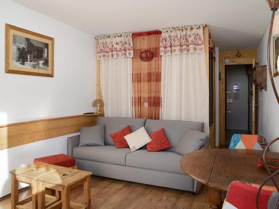 Studio tout confort avec cabine - Accès direct aux pistes - FR-1-181-2578 Cabin in Mâcot-la-Plagne