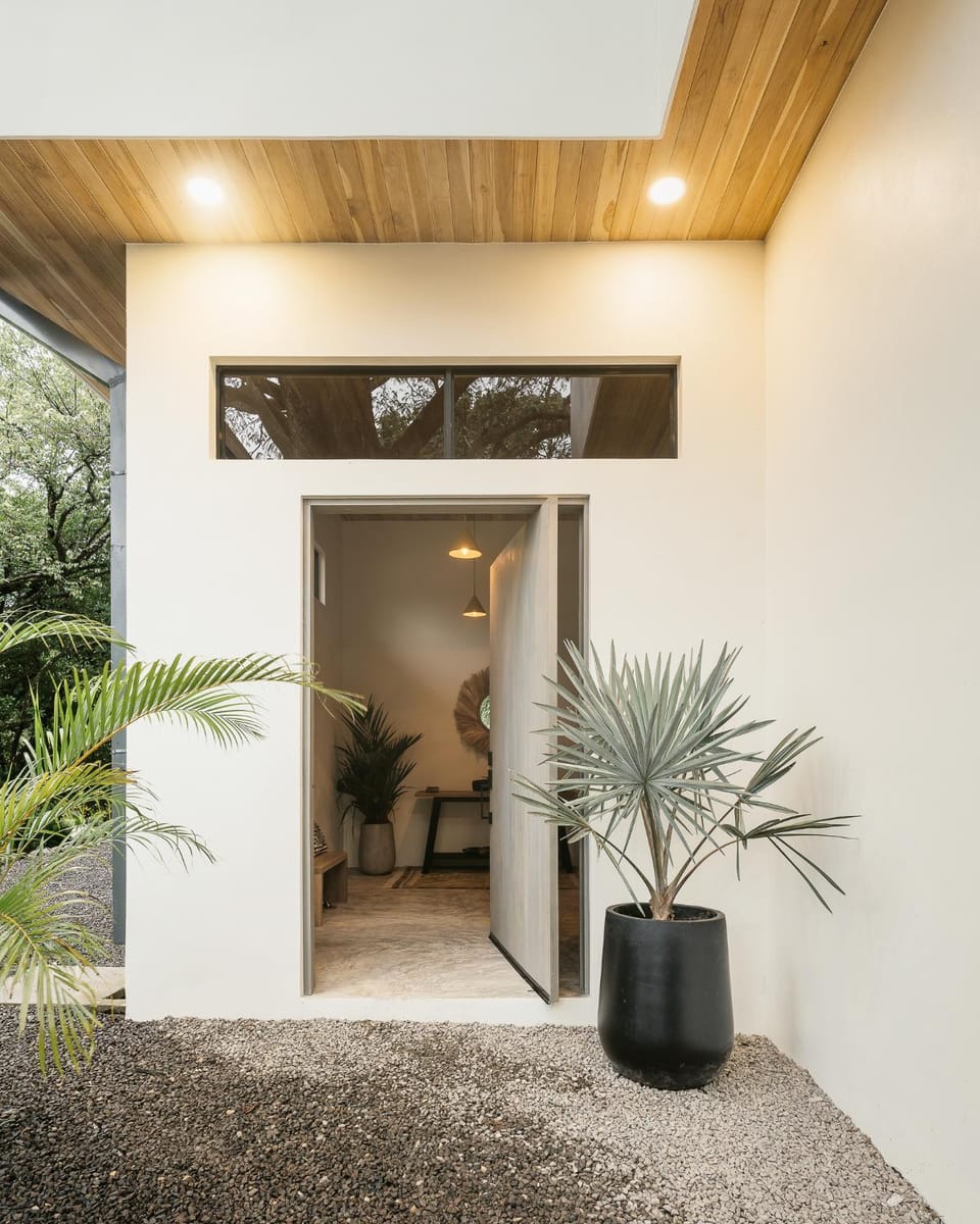 Property building, Facade/entrance