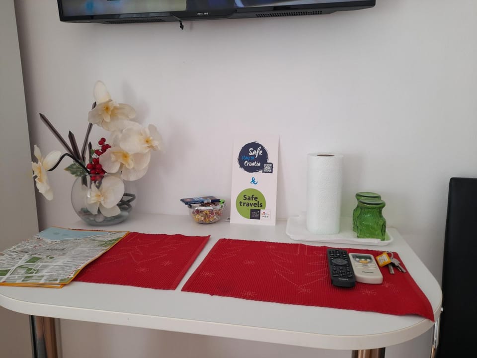 Rooms Miletic near the Palace Bed and Breakfast in Split