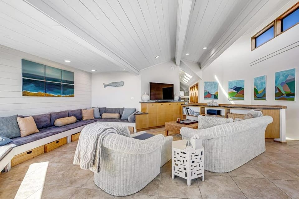 Blue Horizon House in Bodega Bay