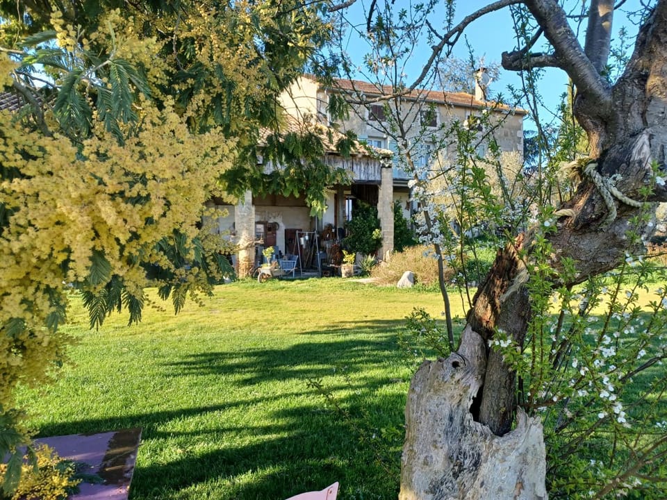 La rivière Bed and Breakfast in Nouvelle-Aquitaine
