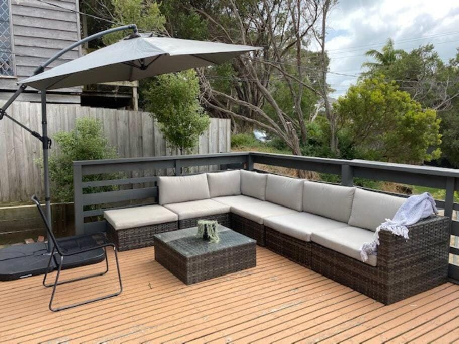 Modern Beach House, Log Fire ,Wineries, Hot Springs and Golf House in Melbourne