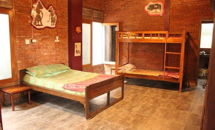 Teak house Bed and Breakfast in Yogyakarta