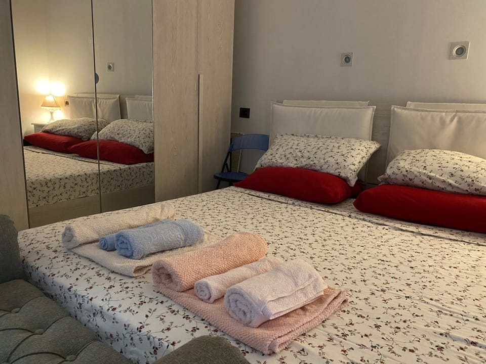 Eve Home Suite Home Apartment in Nettuno