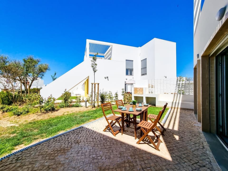 FLH Vilamoura Duplex with Terrace & Pool Apartment in Olhos de Água