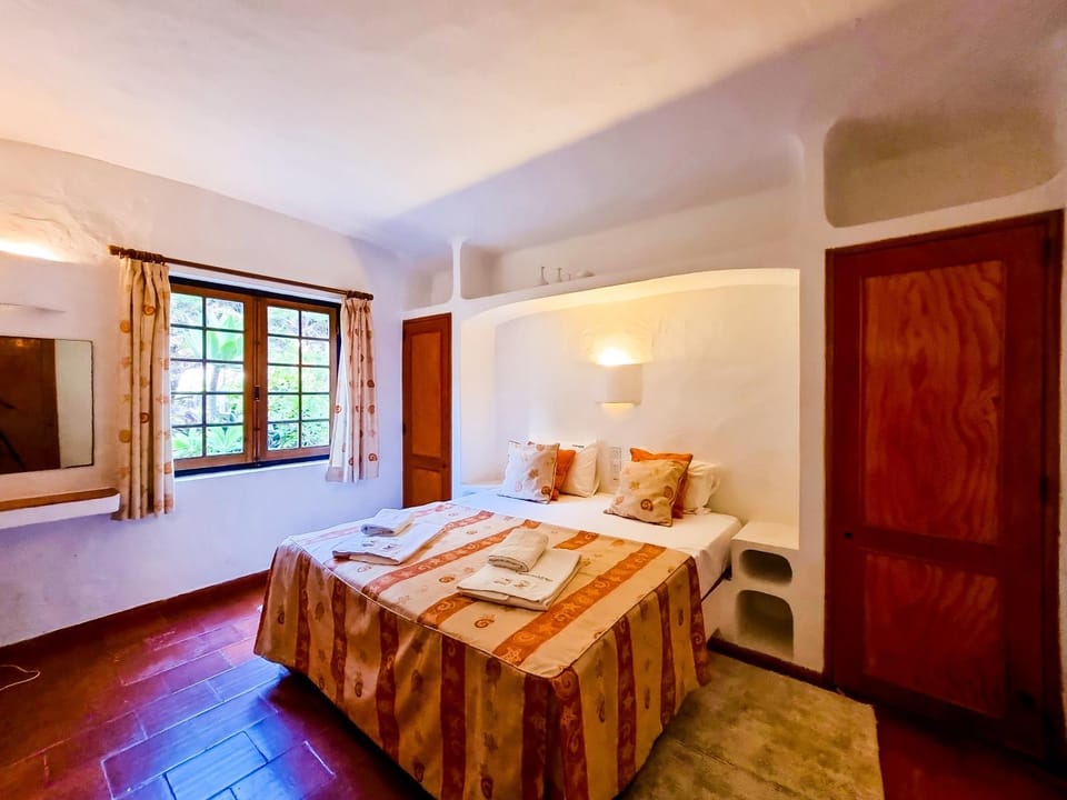 FLH Balaia House with Terrace Apartment in Olhos de Água