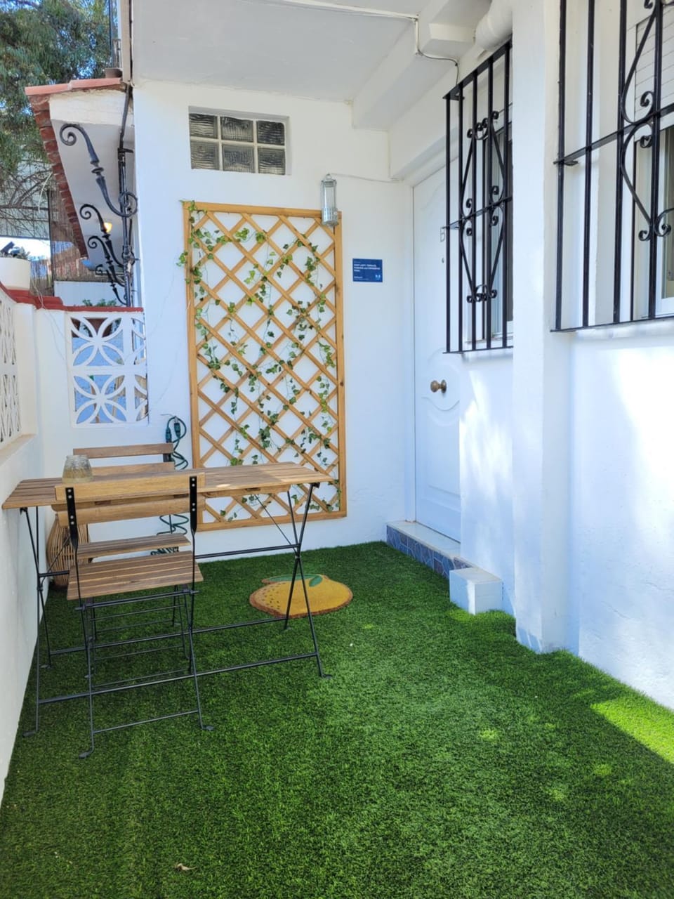Patio, Facade/entrance, Spring, Off site, Day, Property logo or sign, Garden, Balcony/Terrace, Lobby or reception, Logo/Certificate/Sign, Garden view