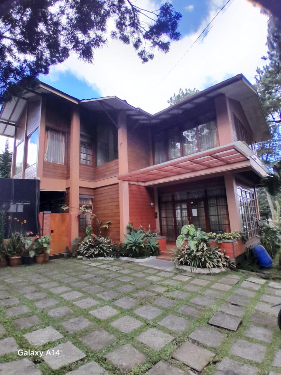 Property building, Day, Garden, Garden view