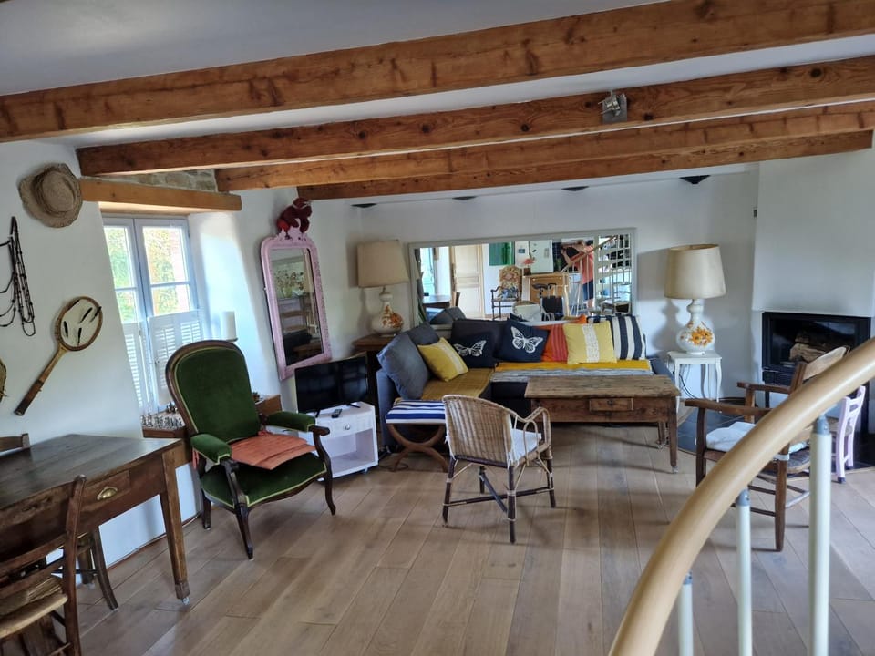 Property building, Living room